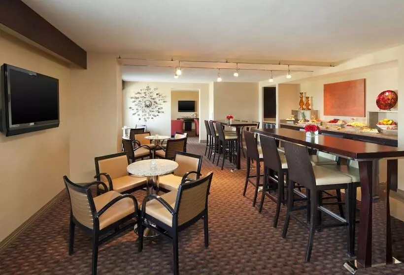 クラブルーム, Sheraton Albuquerque Uptown By Marriott