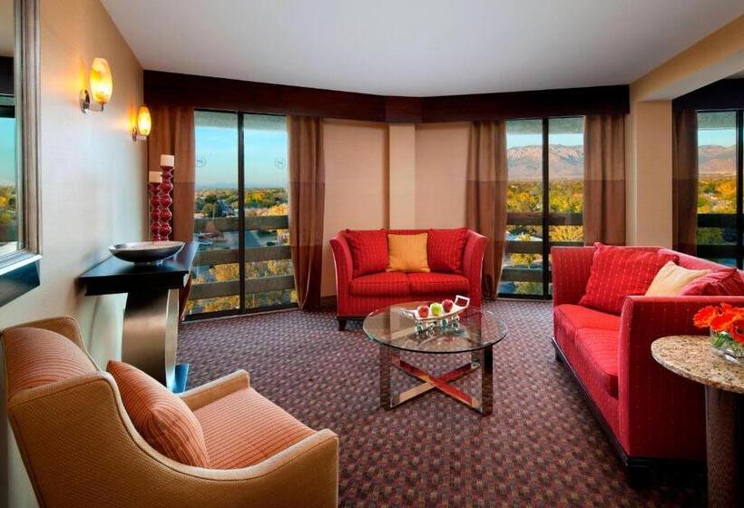 Номер Клуб Кровать Кинг, Sheraton Albuquerque Uptown By Marriott