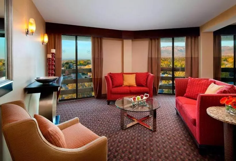 キングサイズベッドのクラブルーム, Sheraton Albuquerque Uptown By Marriott