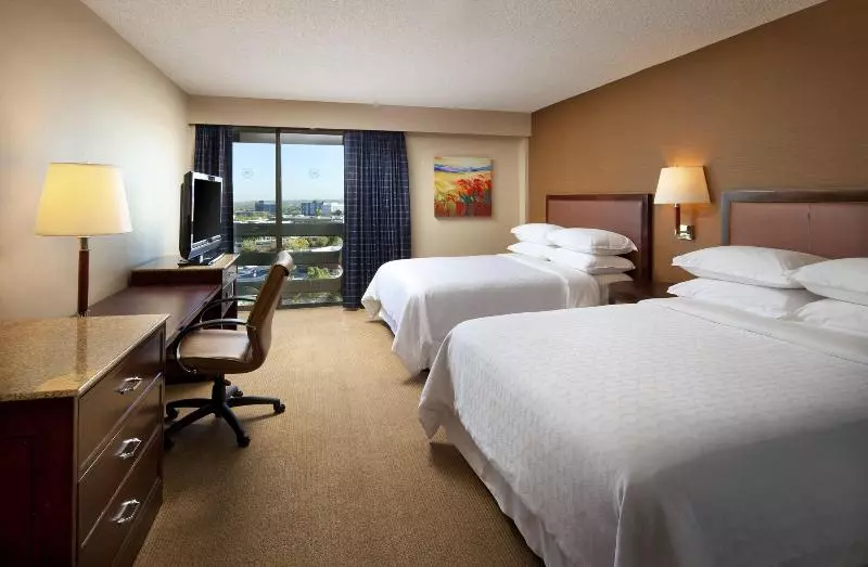 クラブルーム, Sheraton Albuquerque Uptown By Marriott