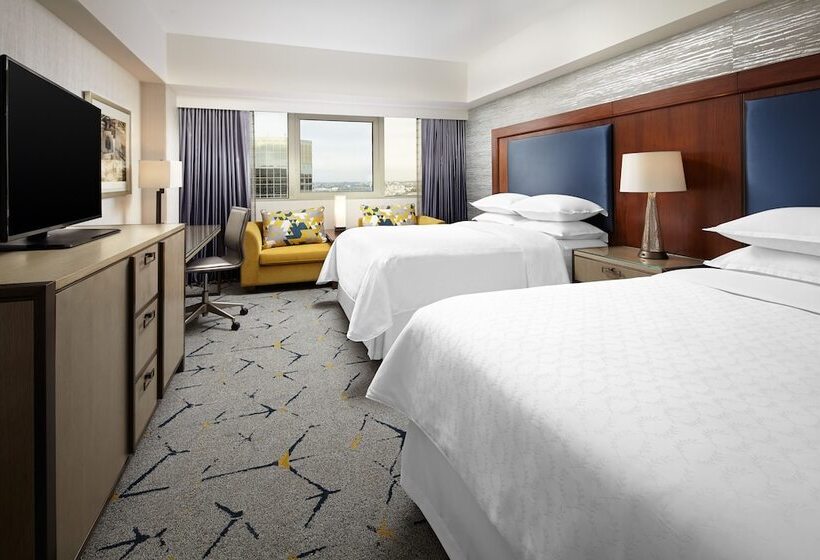 带2个双人床的标准工作室, Sheraton Gateway Los Angeles