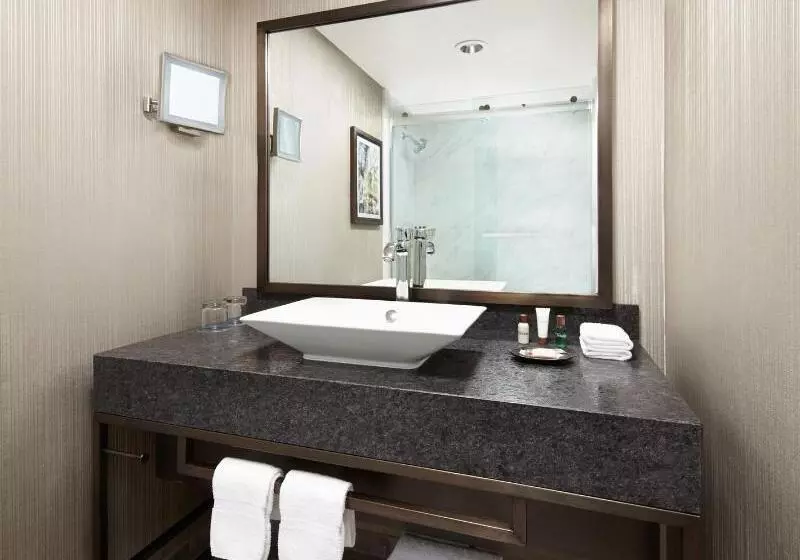 سوییت اجرایی, Sheraton Gateway Los Angeles