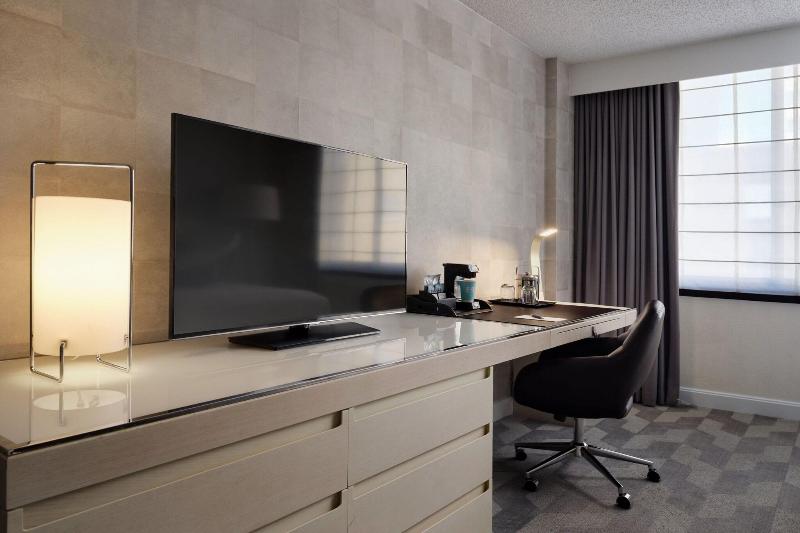 Club Kamer met Kingsize Bed, Sheraton Grand Nashville Downtown