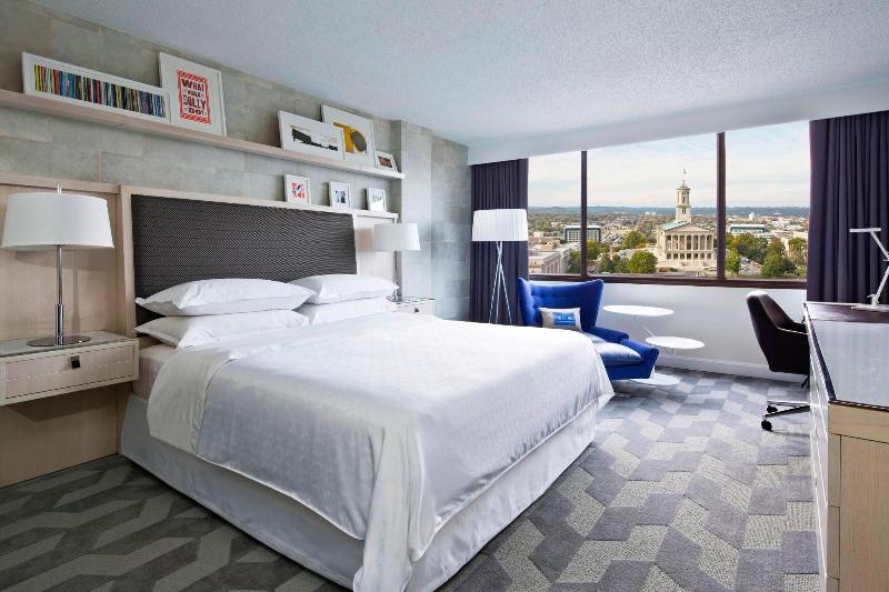Club Room King Bed, Sheraton Grand Nashville Downtown