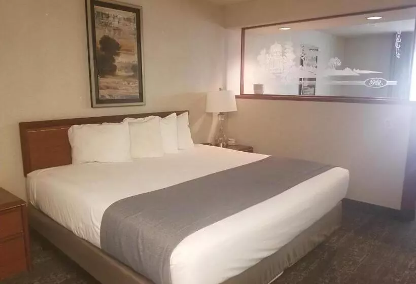 キングサイズベッドのジュニアスイート, Shilo Inn Suites Salem