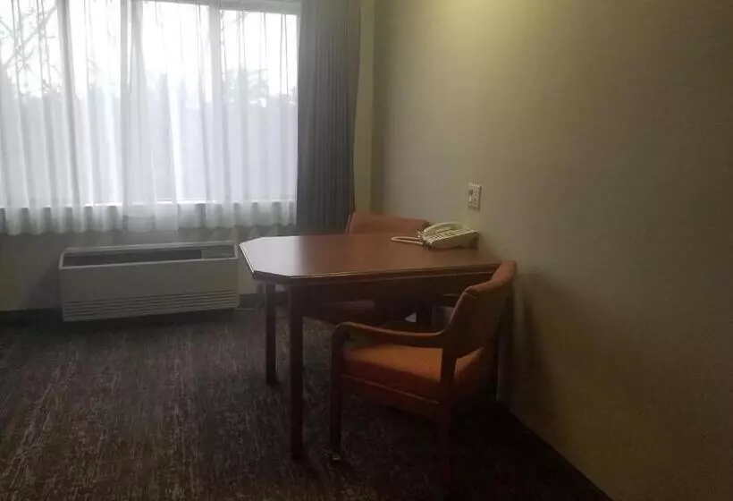 キングサイズベッドのジュニアスイート, Shilo Inn Suites Salem