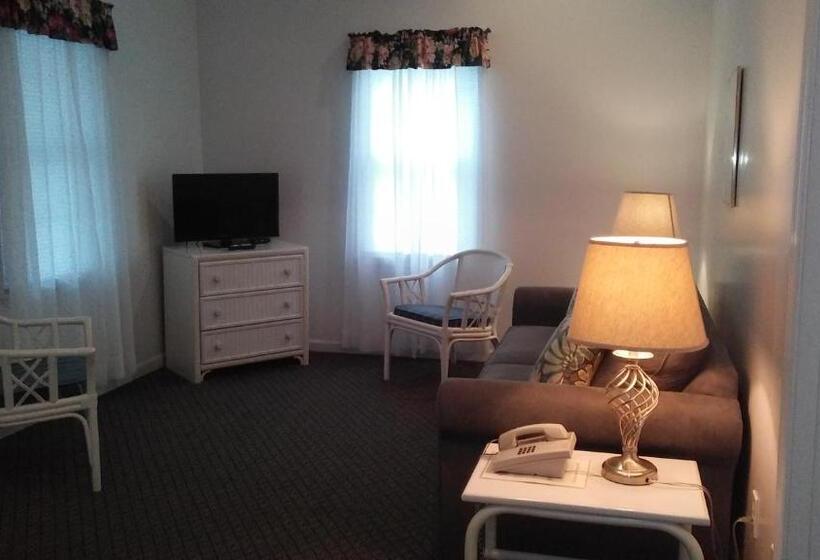 شقة غرفة واحدة, Sea Shell Motel