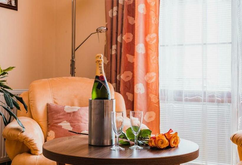 １ベッドルームアパートメント, Krajka