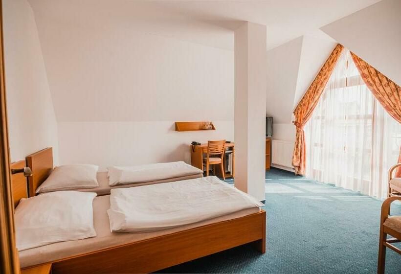 バルコニー付きデラックスルーム, Krajka