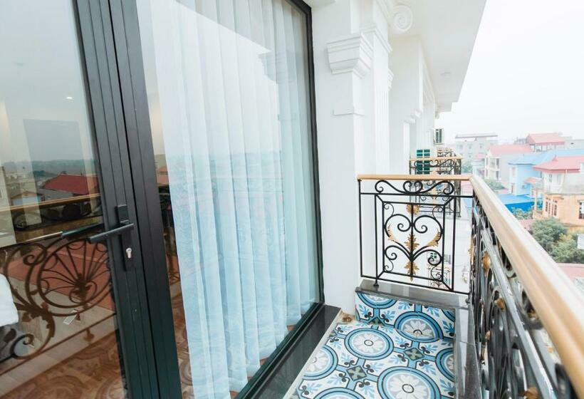 سوییت خانوادگی, Paragon Noi Bai Hotel & Pool