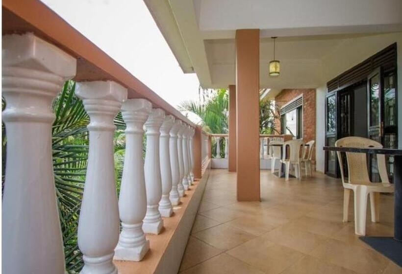 اتاق استاندارد یک نفره, Hibis Hotel Entebbe