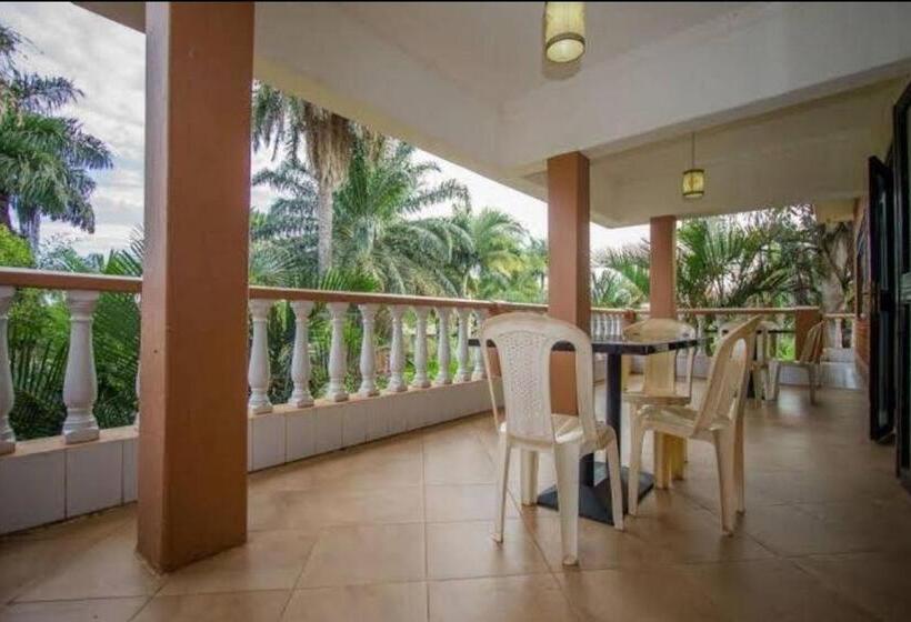 اتاق لوکس, Hibis Hotel Entebbe