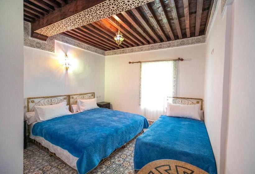اتاق کلاسیک چهارنفره, Riad Mounana Fez Luxurious Palace & Spa