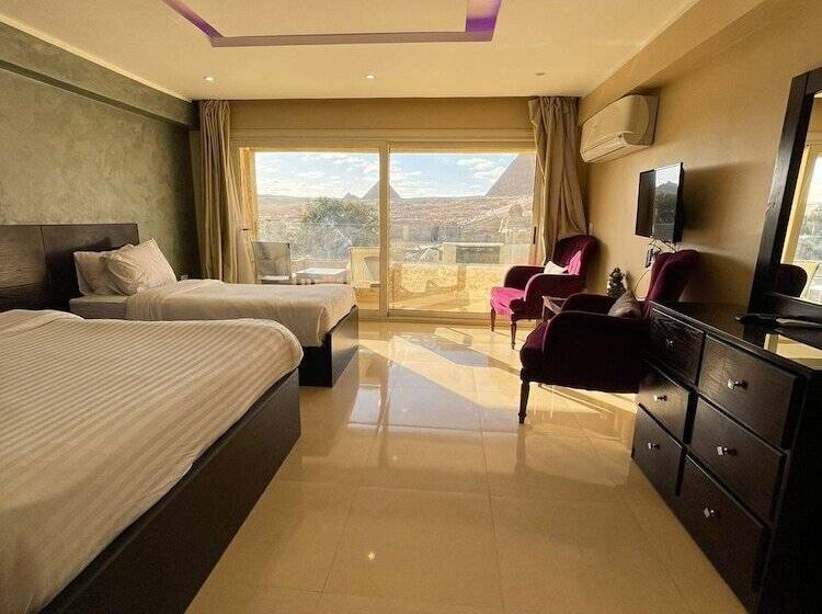 اتاق خانوادگی, Pyramids Heaven Inn