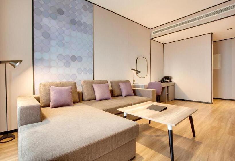 Президентский Люкс, Lemon Tree Hotel, Jumeirah Dubai