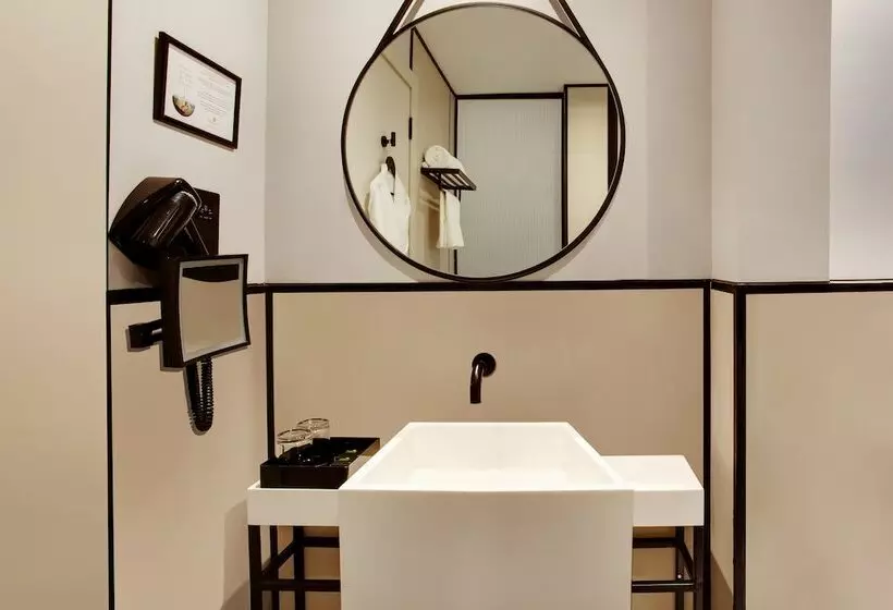 سوییت, Lemon Tree Hotel, Jumeirah Dubai
