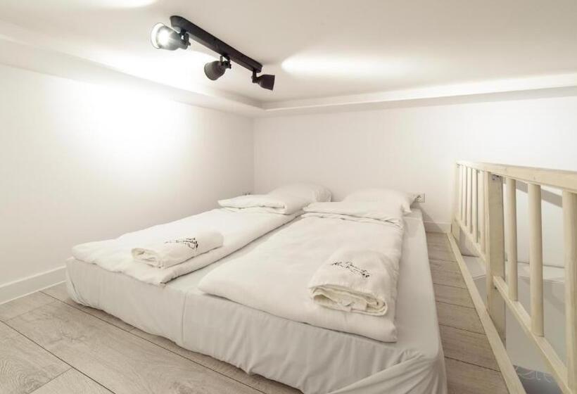 شقة ديلوكس غرفة نوم واحدة, 2 Nights Apartments
