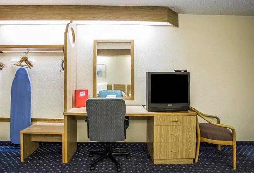 ２ダブルベッドのスタンダードルーム, Econo Lodge Denver International Airport