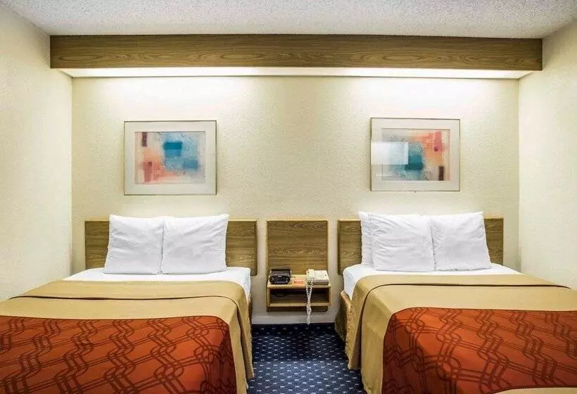 ２ダブルベッドのスタンダードルーム, Econo Lodge Denver International Airport