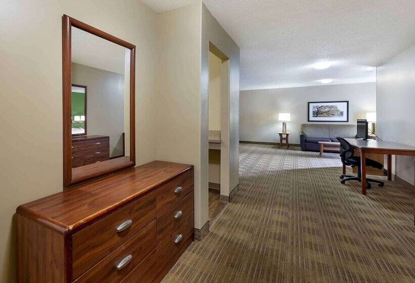 디럭스 스튜디오, Extended Stay America Suites  Cleveland  Great Northern Mall