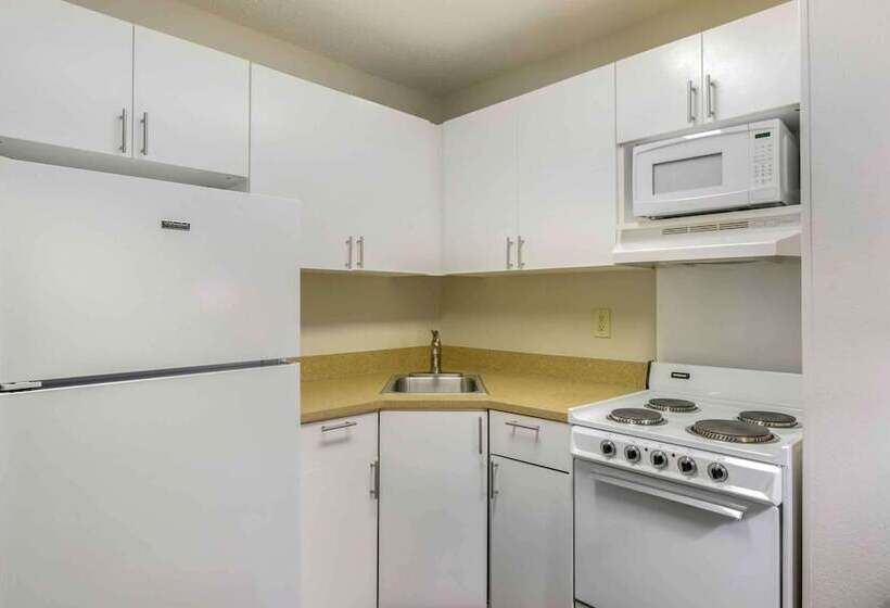 Студия Deluxe, Extended Stay America Suites  Richmond  W. Broad Street  Glenside  North