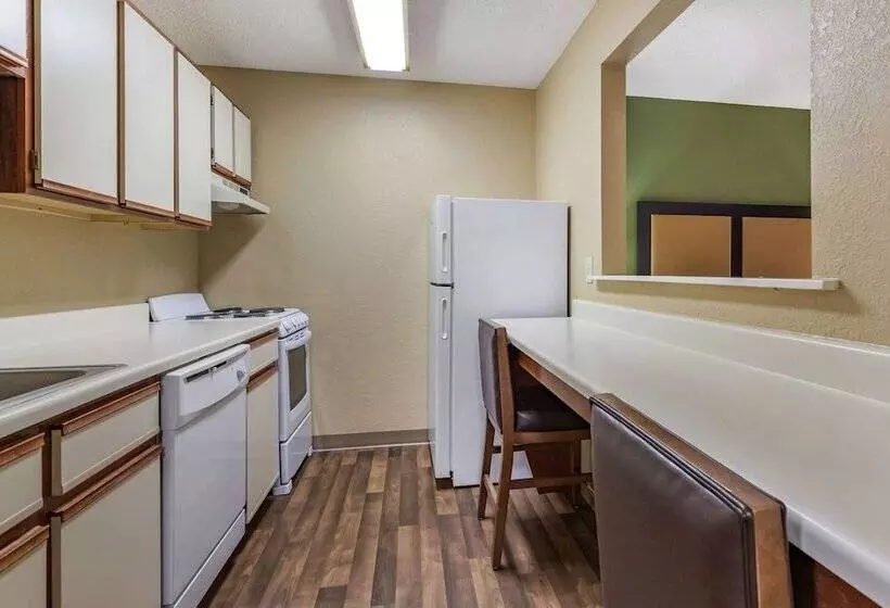 デラックススタジオ, Extended Stay America Suites  San Antonio  Colonnade  Medical
