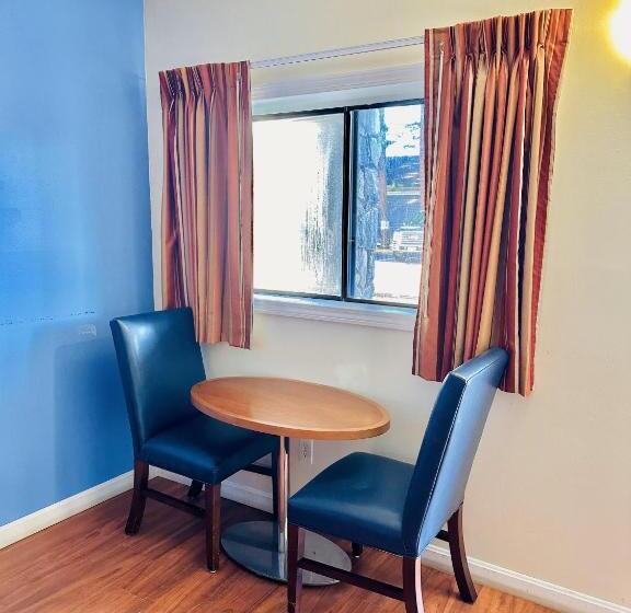 스탠다드 룸, Hampton Motor Inn