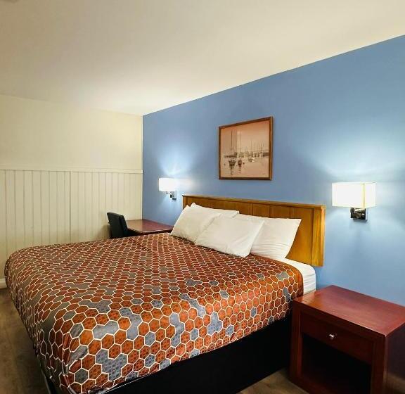 스탠다드 룸 킹사이즈 침대, Hampton Motor Inn