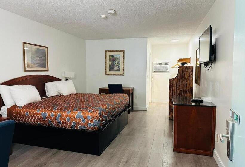 스탠다드 룸 킹사이즈 침대, Hampton Motor Inn