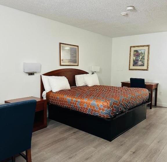Стандартный Номер Кровать Кинг, Hampton Motor Inn
