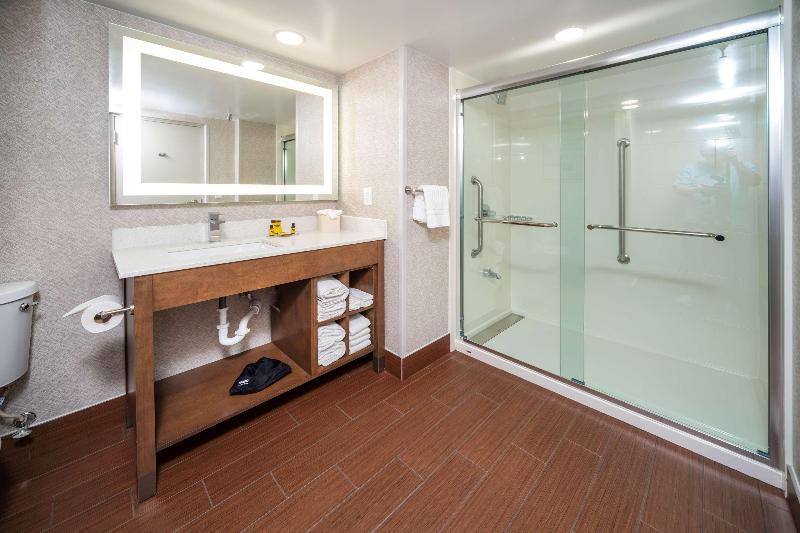 Номер Deluxe, Red Roof Inn Pensacola Fairgrounds