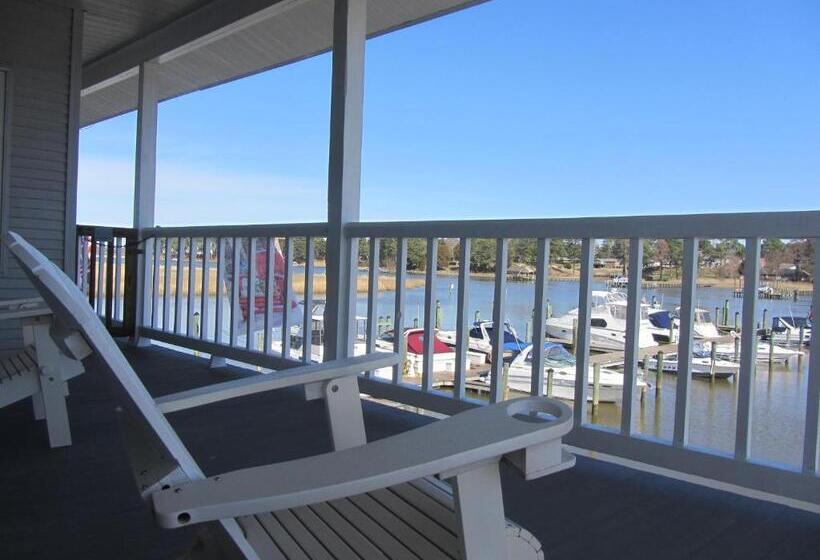 バルコニー付きデラックスルーム, Smithfield Station