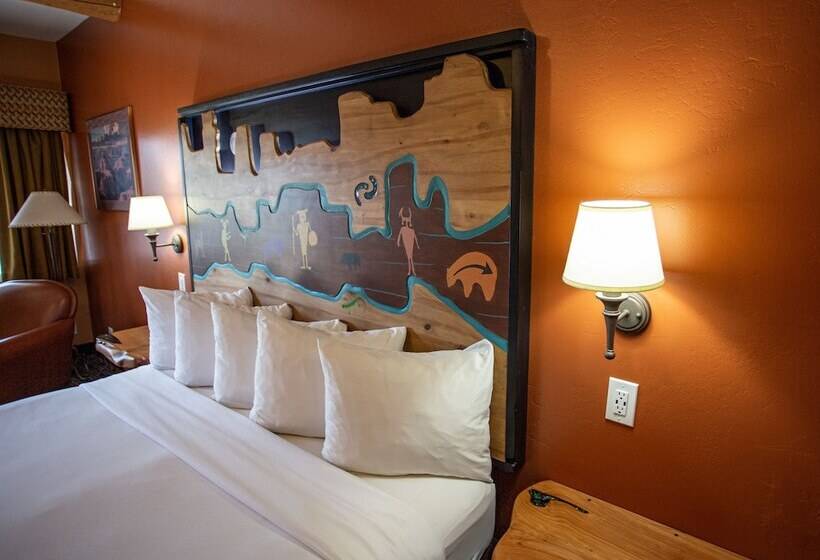 سوئیت با تخت بزرگ, Southwest Inn At Sedona