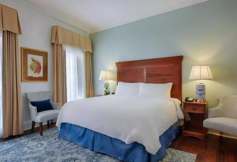 身障者適用キングサイズベッドルーム, Voco St James Hotel, An Ihg