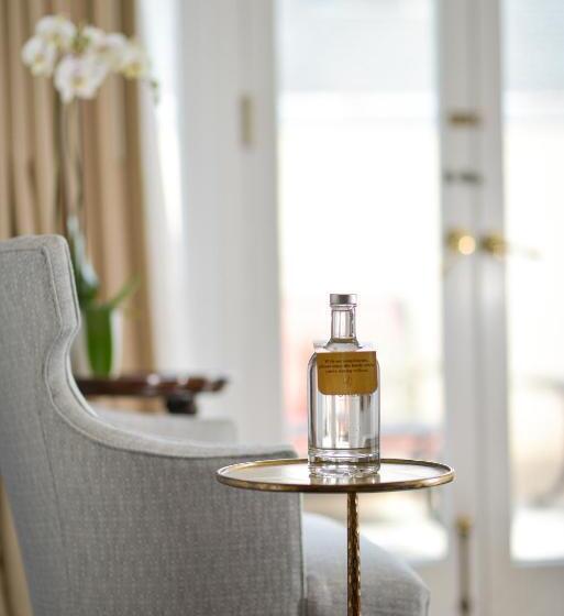 اتاق استاندارد با بالکن, Voco St James Hotel, An Ihg