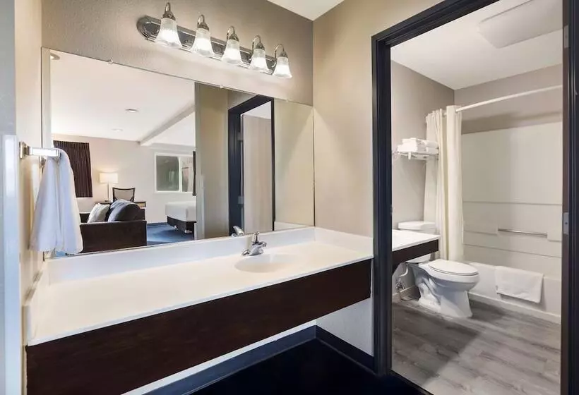 スイート, Americas Best Value Inn Sparks