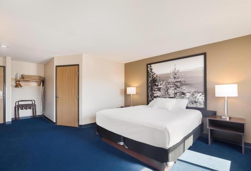 מיטת קינג בסוויטה, Americas Best Value Inn Sparks