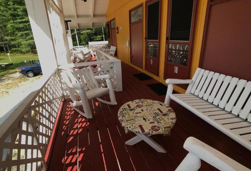 キングサイズベッドのスタンダードルーム, Snowdon Chalet Motel