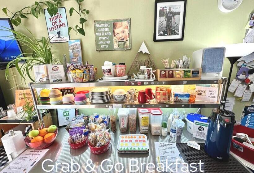 バルコニー付きデラックスルーム, Snowdon Chalet Motel