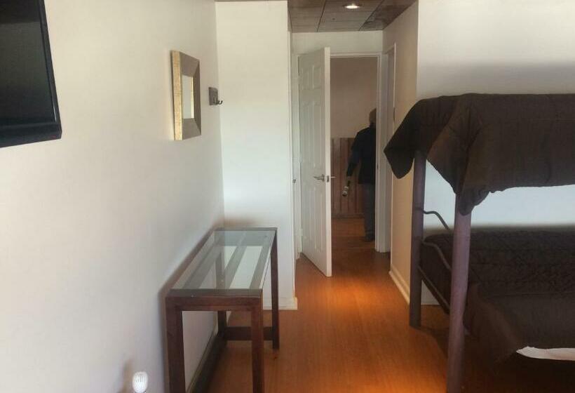 غرفة قياسية رباعية, Hf