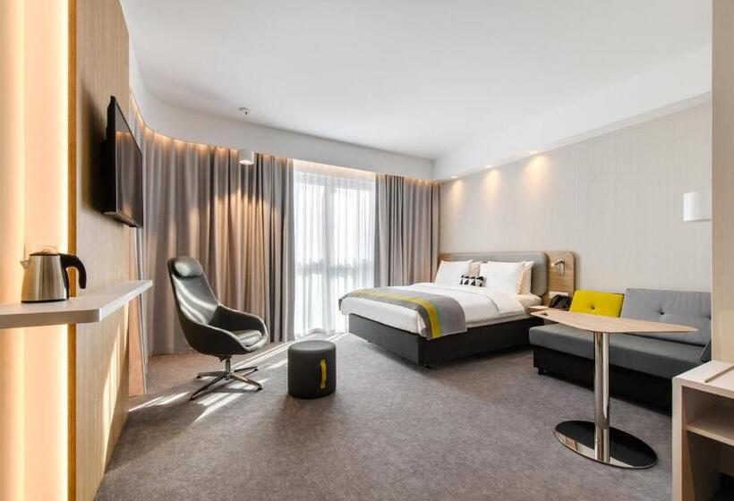 اتاق استاندارد, Holiday Inn Express   Rzeszow Airport, An Ihg