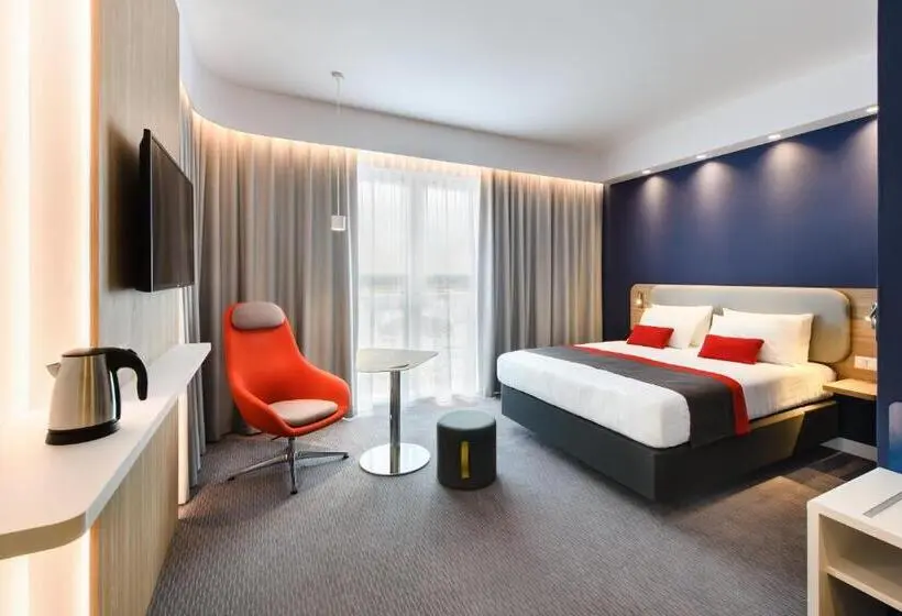 身障者適用スタンダードルーム, Holiday Inn Express   Rzeszow Airport, An Ihg