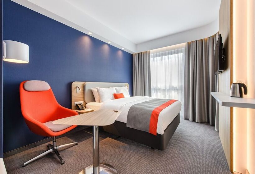 Номер Стандарт, Holiday Inn Express   Rzeszow Airport, An Ihg