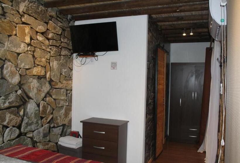 スタンダードルーム, Manada Del Desierto