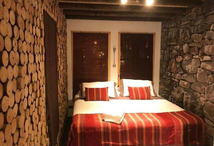 スタンダードルーム, Manada Del Desierto