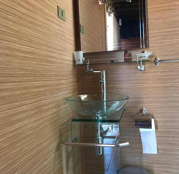 スタンダードルーム, Manada Del Desierto