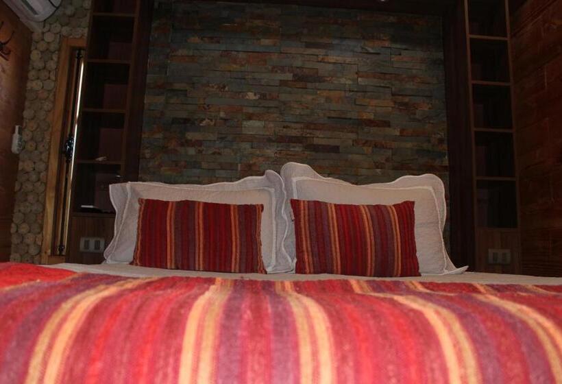 スタンダードルーム, Manada Del Desierto