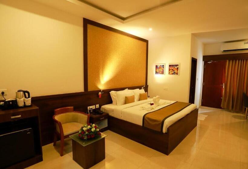 חדר סופריור, Emperor