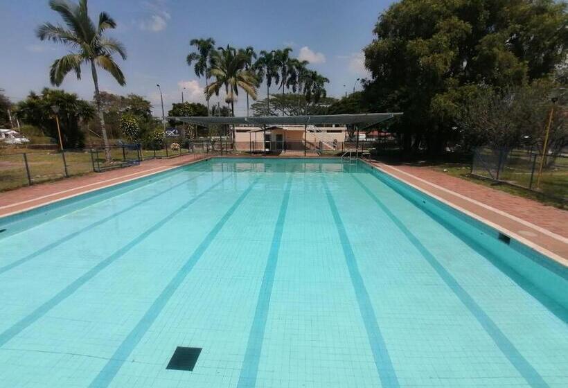 بنجلو قياسى غرفتين نوم, Mega