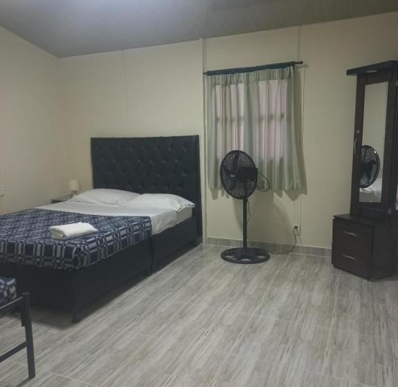 غرفة ديلوكس مزودة بشرفة, Mega